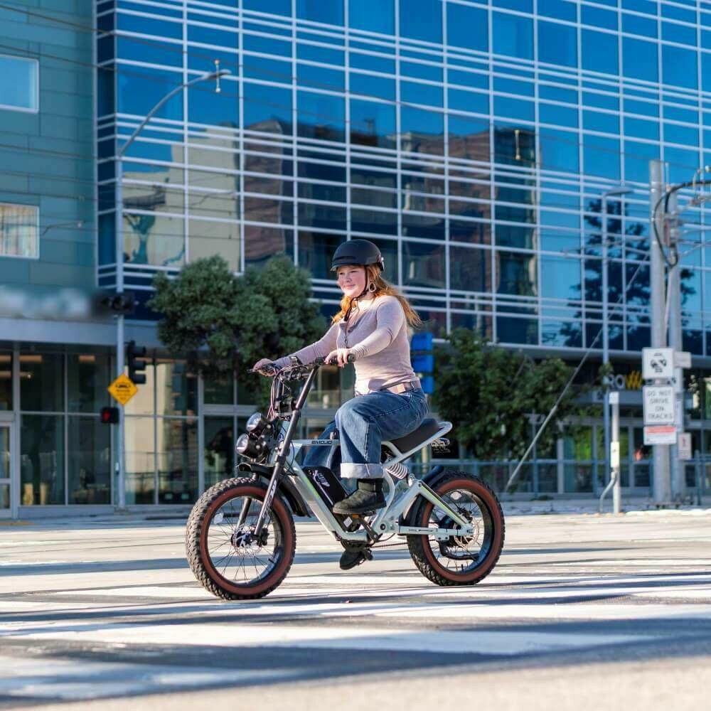 EMOJO Streetrod Electric Bike