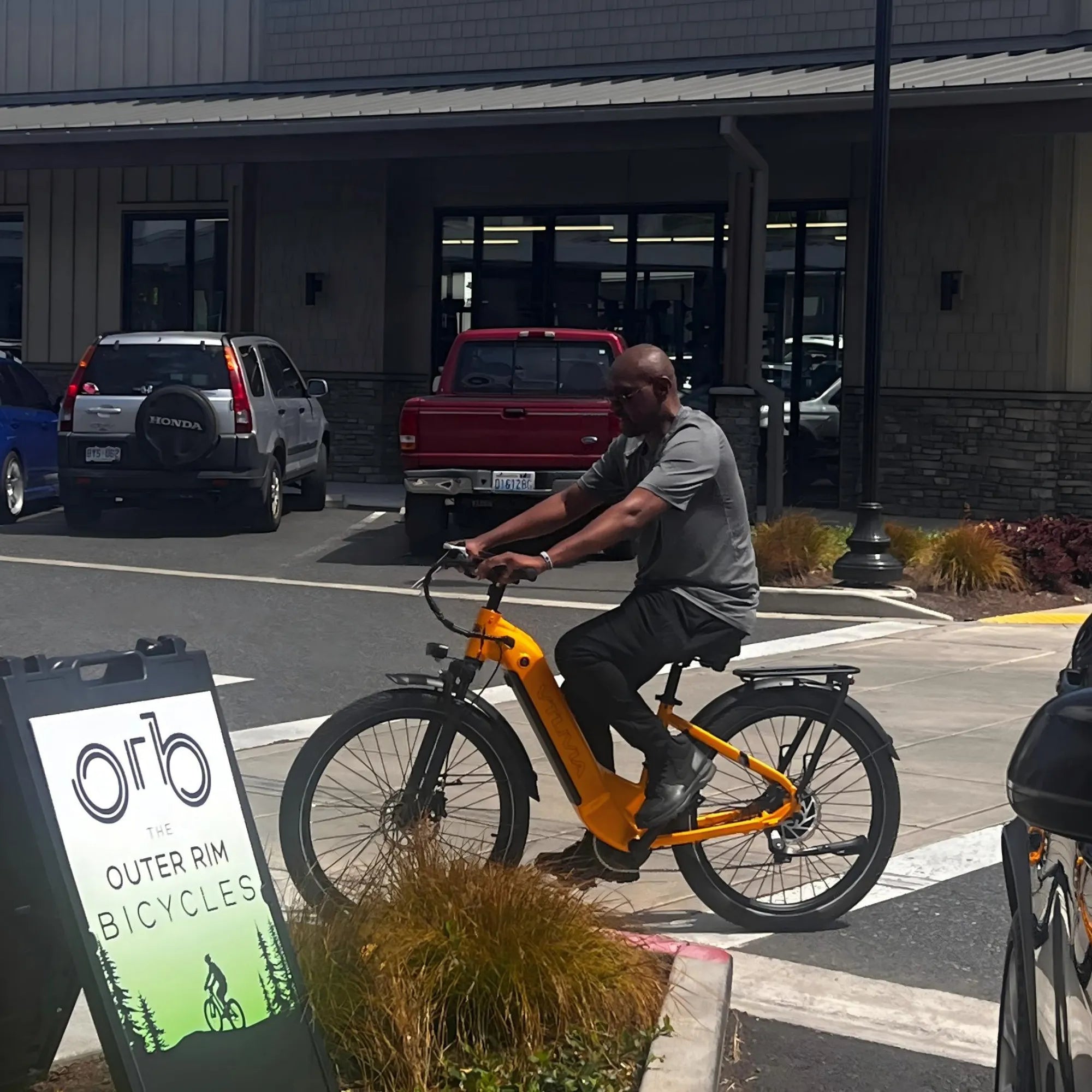 Vtuvia Zeal LT7 Commuter Electric Bike