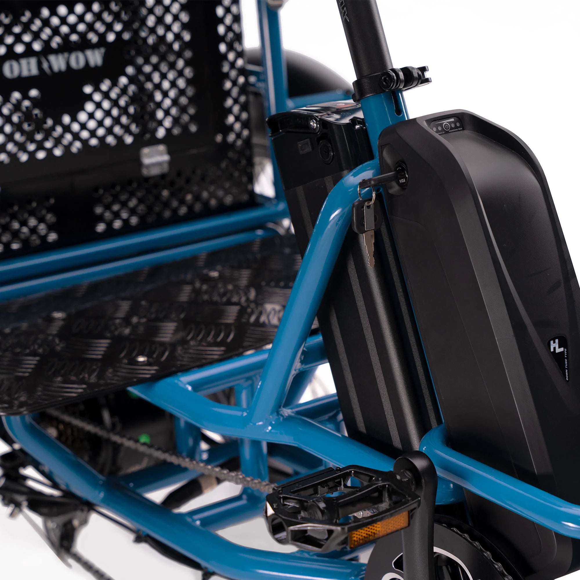 OH WOW Conductor 4/3 Rear Drive Motor Rickshaw E-Tricycle