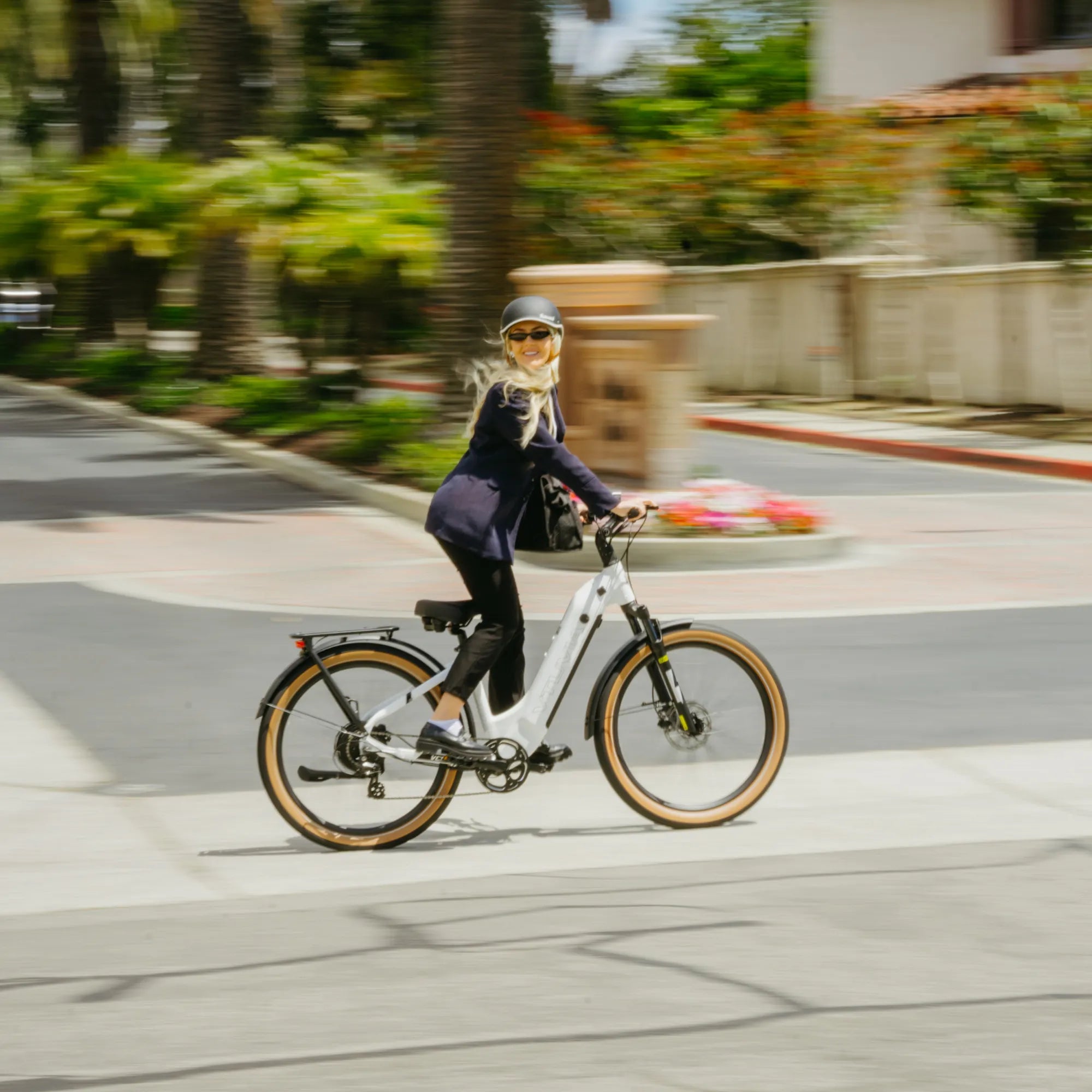Vtuvia Zeal XT8 Commuter EBike